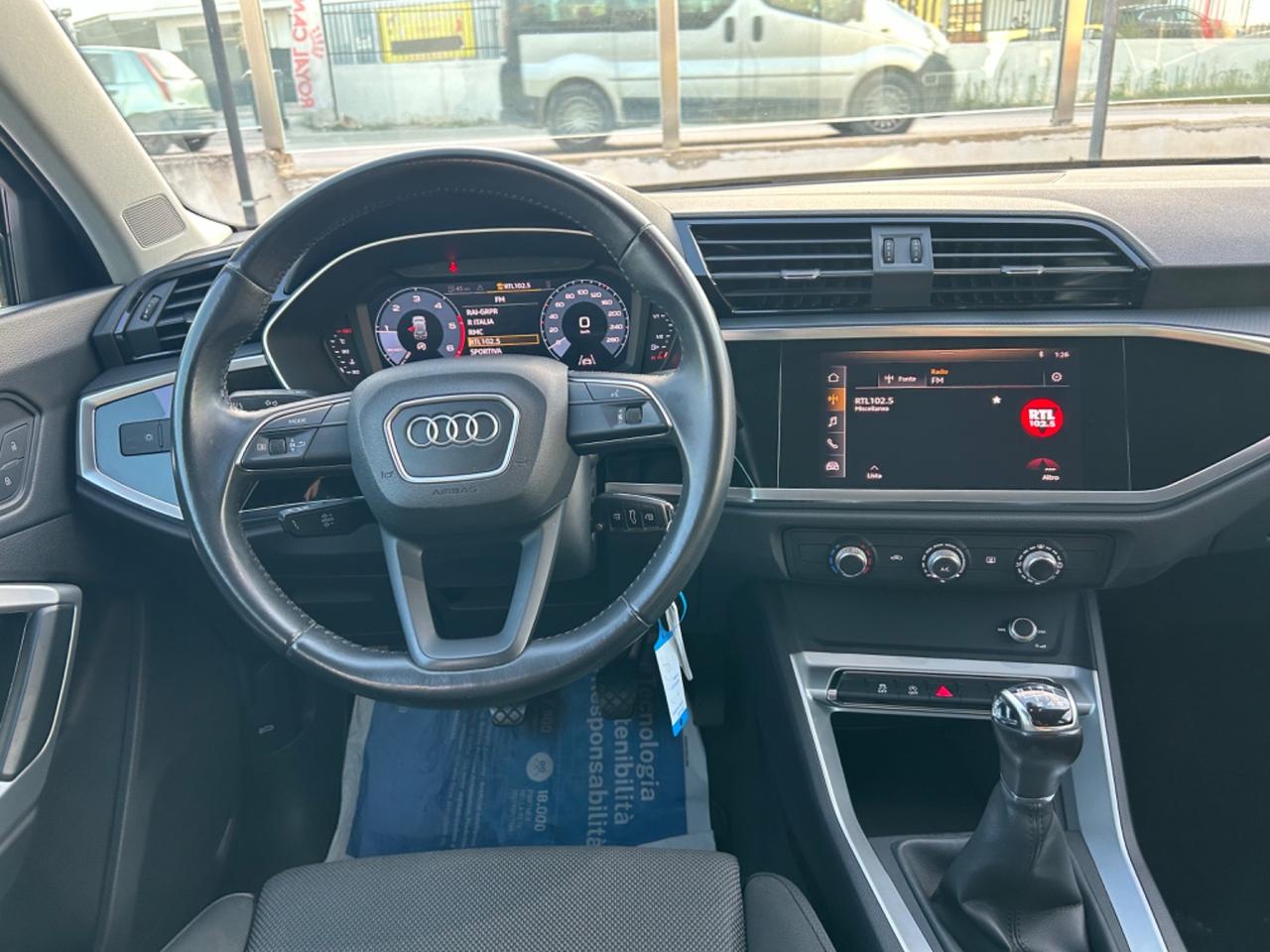 Audi Q3 35 TDI quattro Business