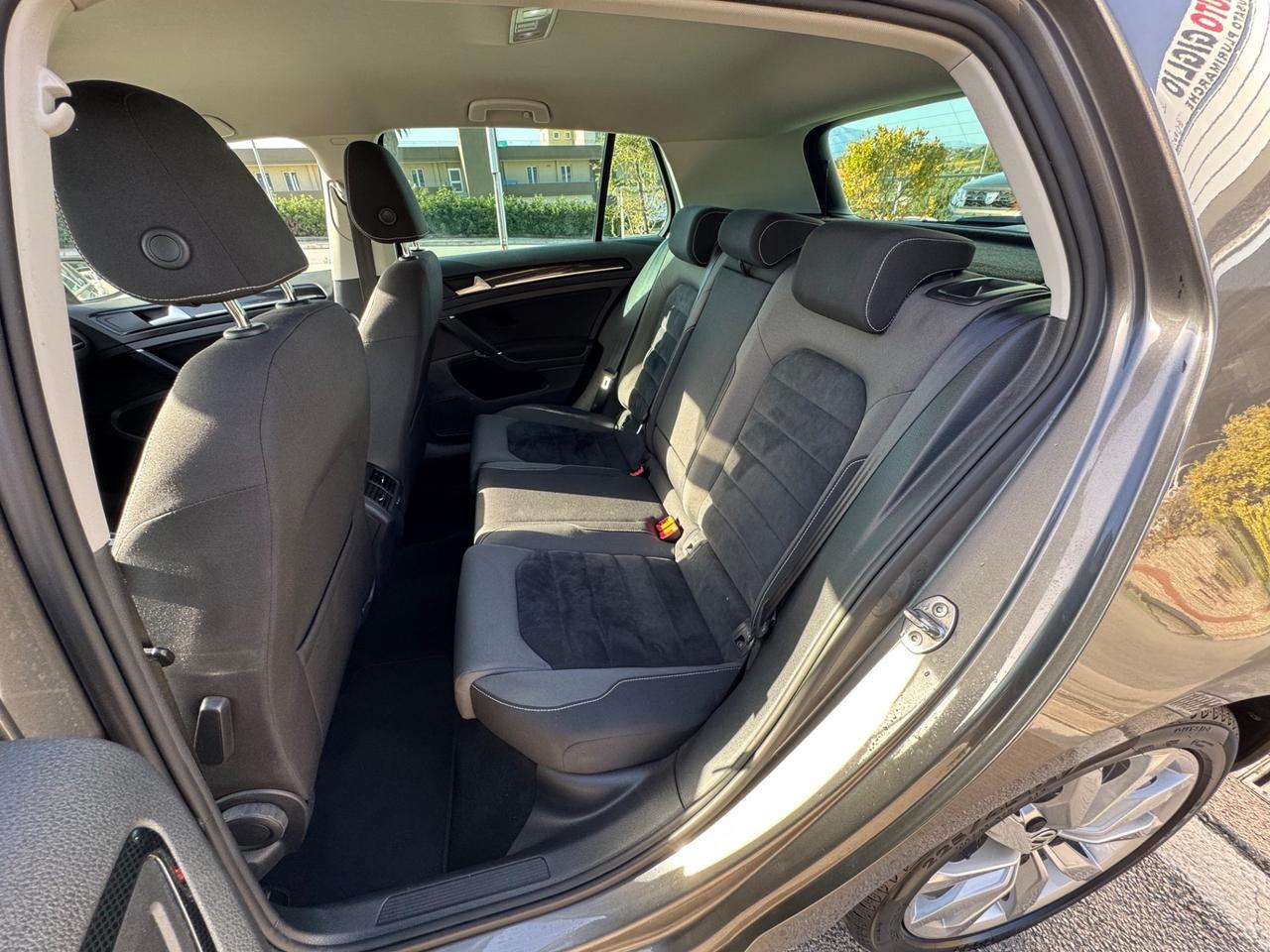 Volkswagen Golf VII 1.6 TDI 5p. Highline