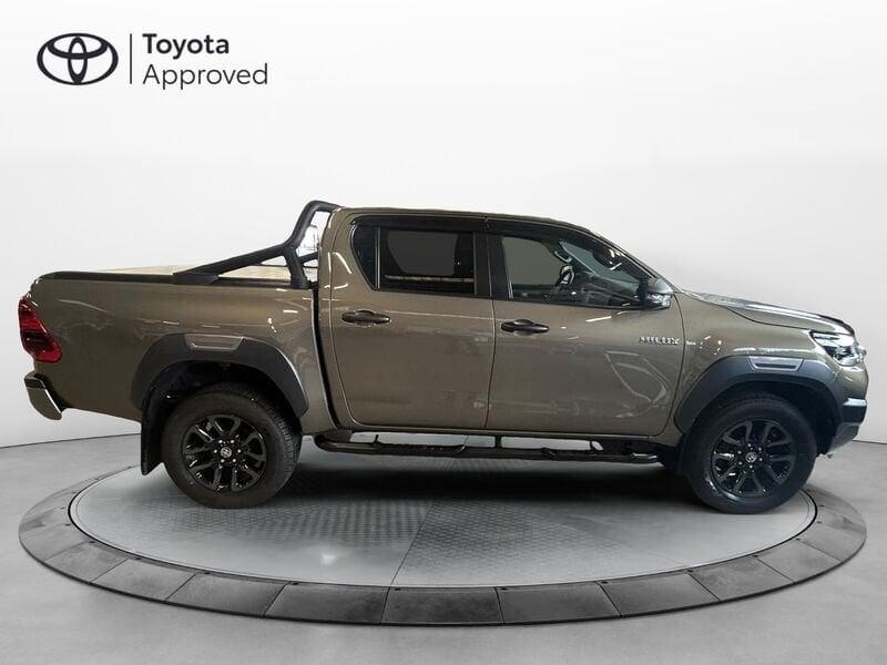 Toyota Hilux Hilux 2.8 D A/T 4WD 4 porte Double Cab Invincible