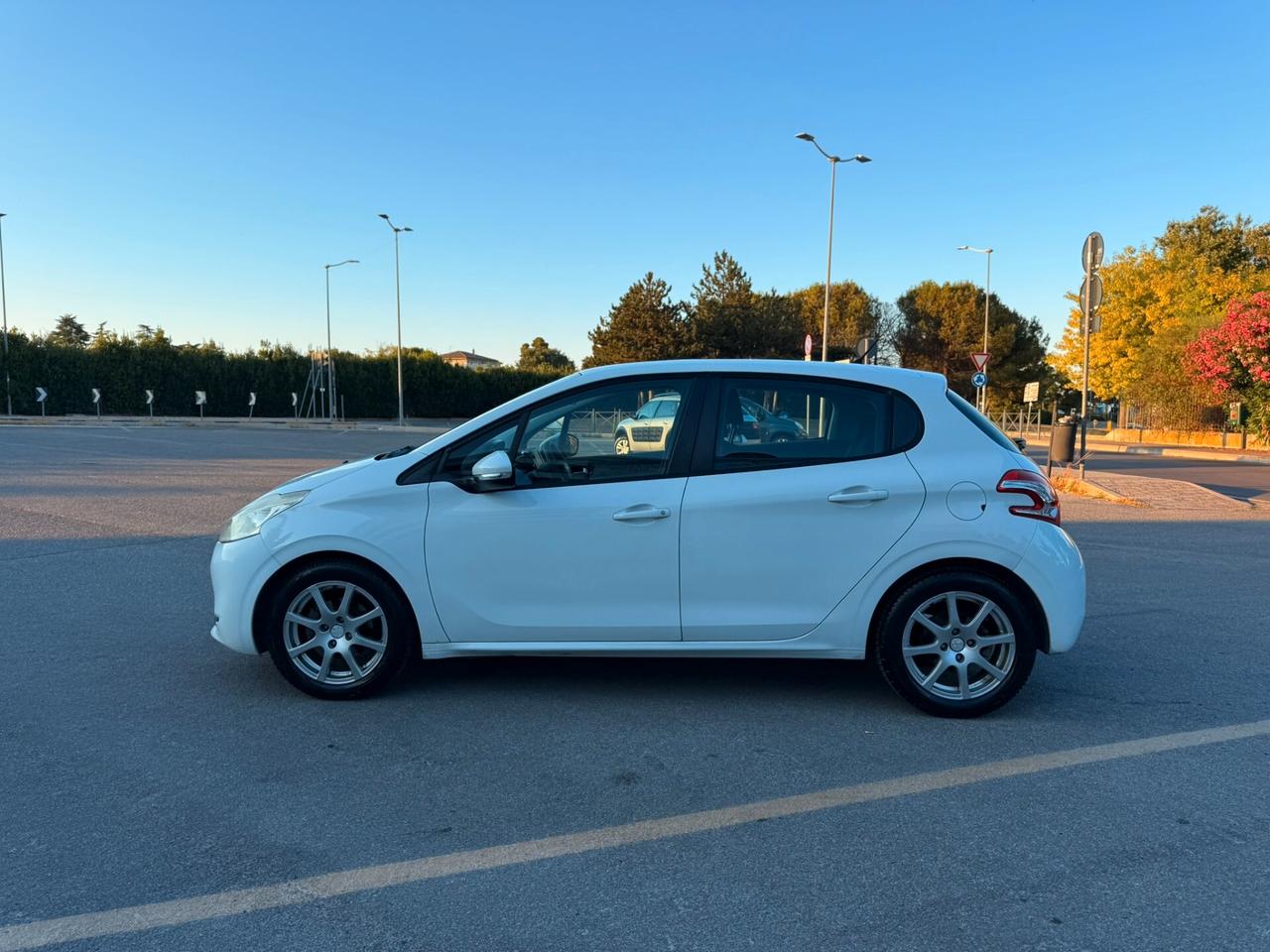 Peugeot 208 1.4 VTi GARANZIA 12 MESI