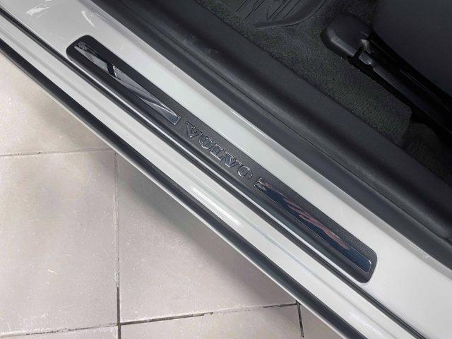 VOLVO V60 2.0 D2 MOMENTUM