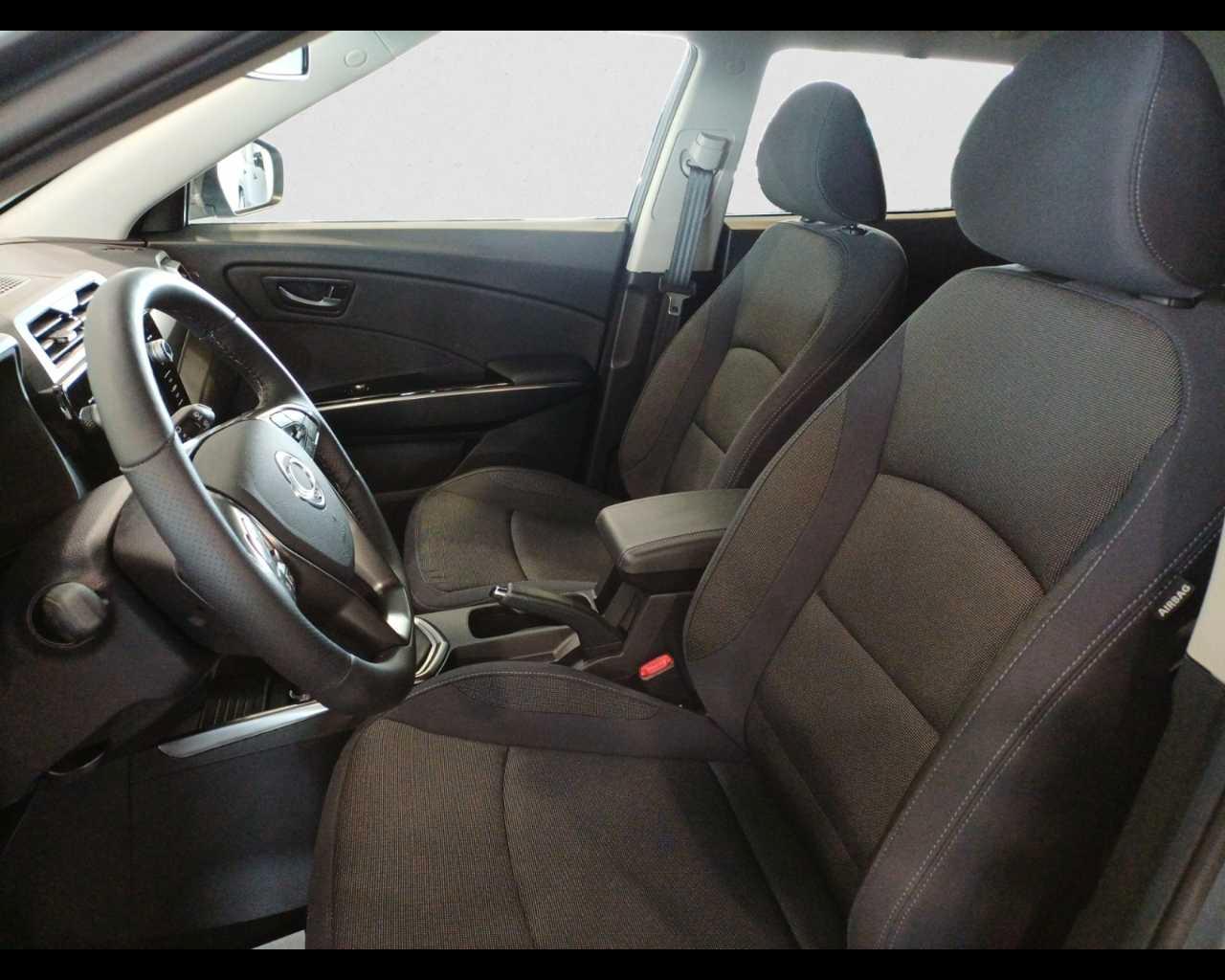 KGM TIVOLI B 1.5 2WD MT 135CV FL24