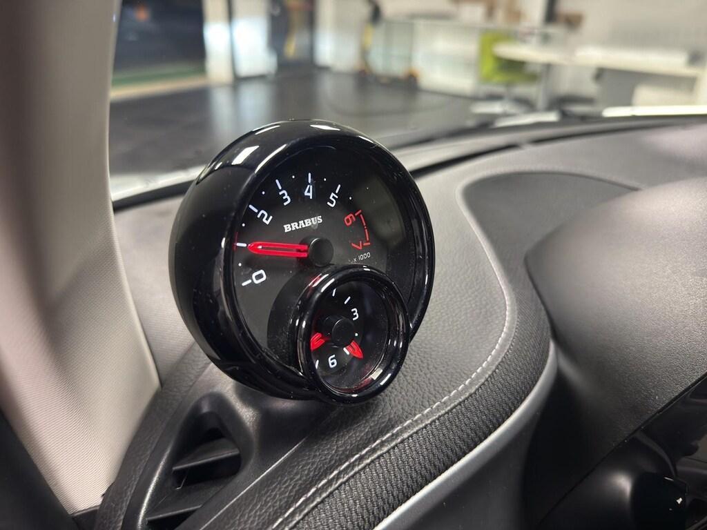 Smart fortwo 0.9 t. Brabus Xclusive 109cv twinamic