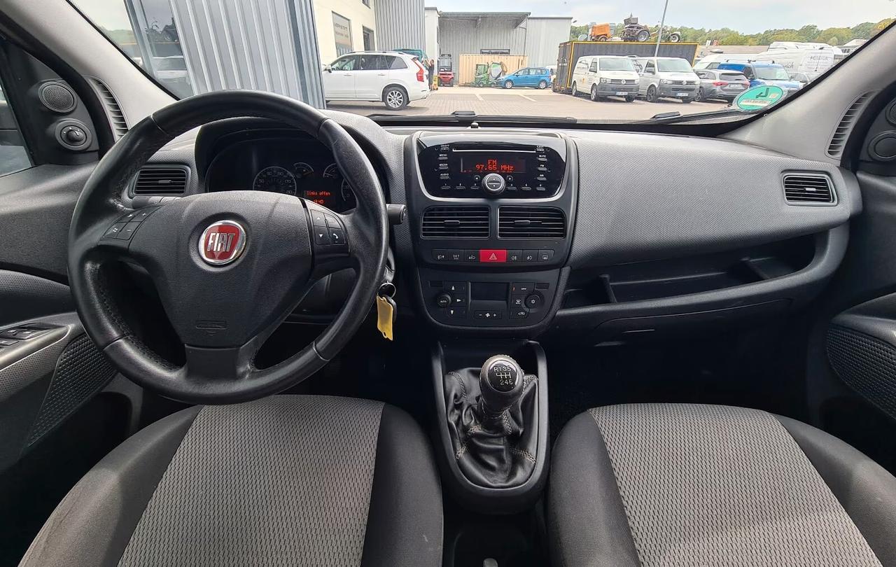 Fiat Doblò 1.6 MJT 16V Emotion 5 POSTI
