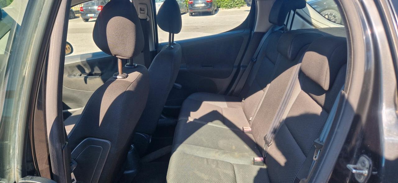 PEUGEOT 207 1.4 GPL 5 PORTE NEOPATENTATI