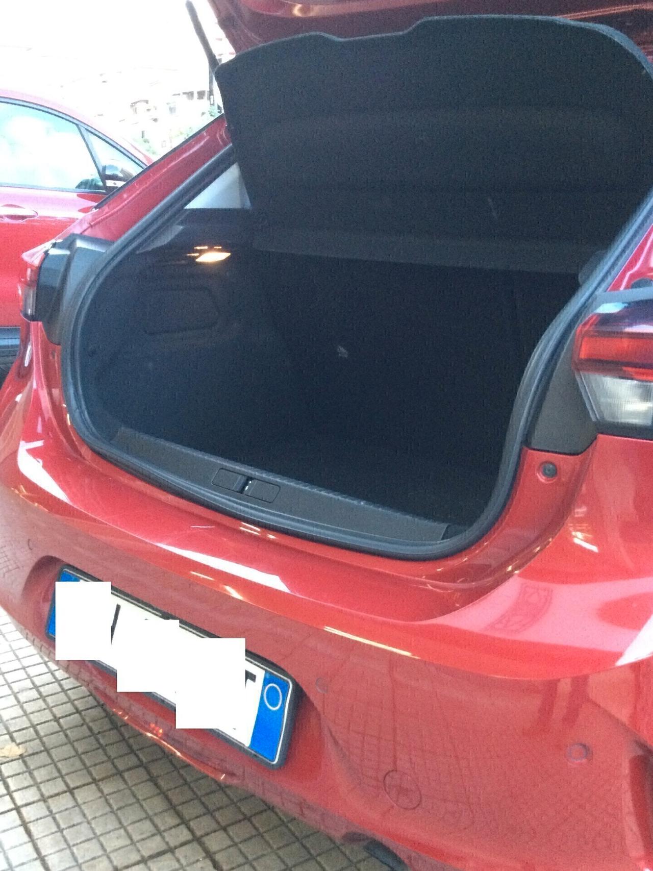 Opel Corsa 1.5 D 100 CV Blitz Edition