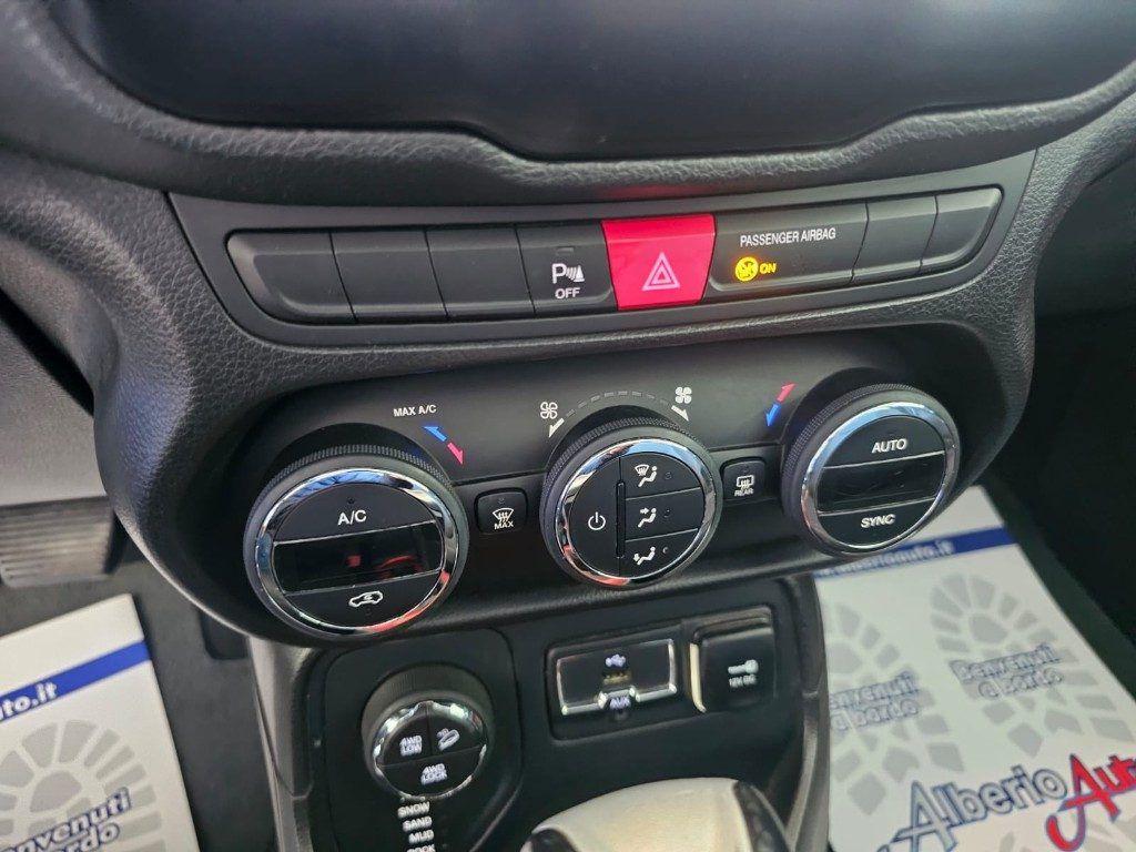 Jeep Renegade 2.0 Mjt 170CV 4WD Active Drive Low Trailhawk