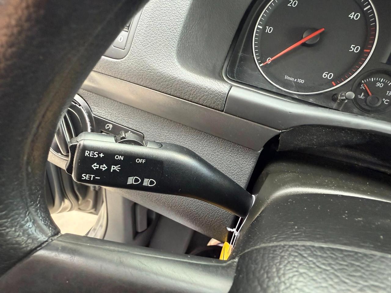 Volkswagen Touran 1.9 TDI 105CV -7 POSTI- UNICOP