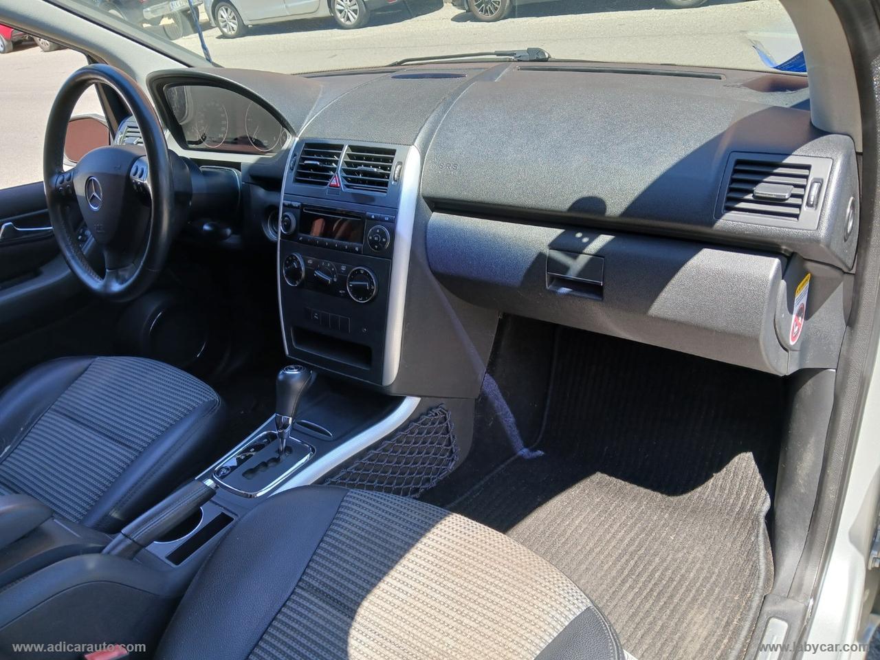MERCEDES-BENZ A 200 CDI AUTOMATIC