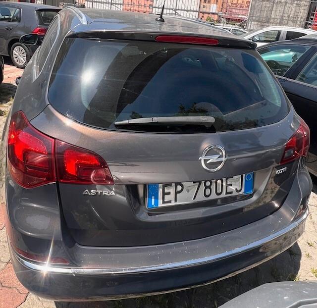 Opel Astra 1.7 CDTI 130CV Sports Tourer Cosmo