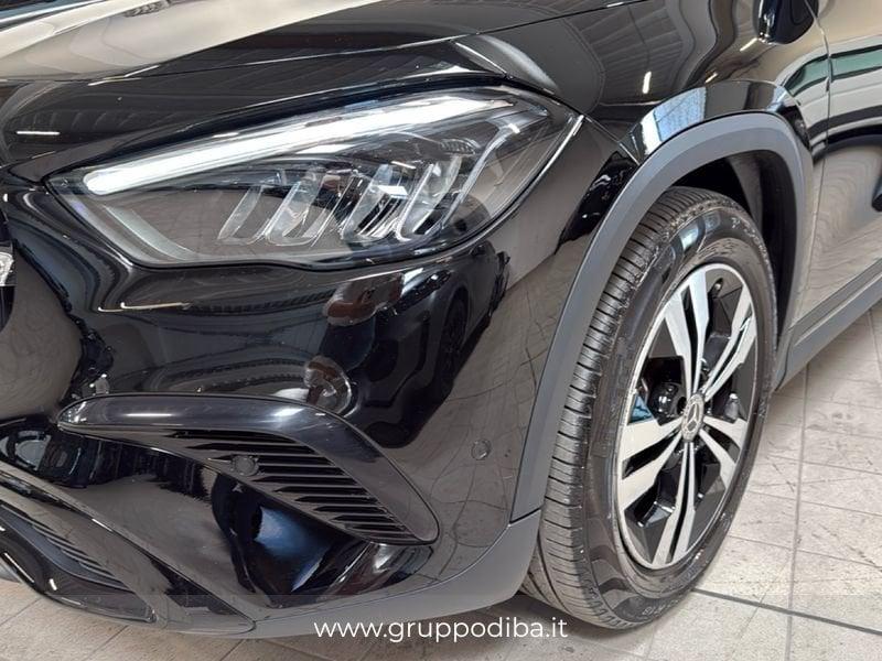 Mercedes-Benz GLA GLA-H247 2023 200 d Progressive Advanced Plus auto
