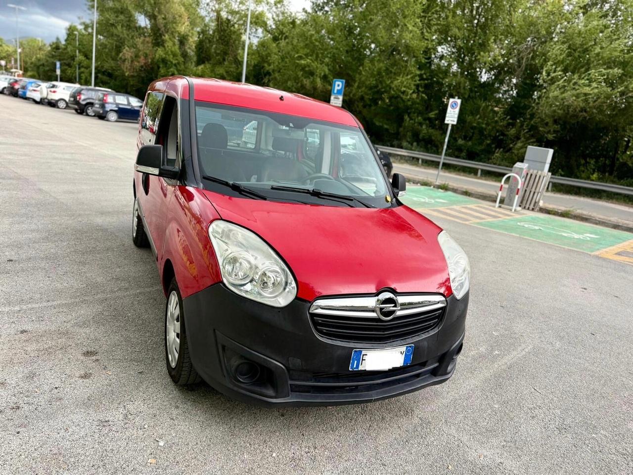 Fiat Doblo 5posti 1.4 T-Jet Natural Power uniproprietà