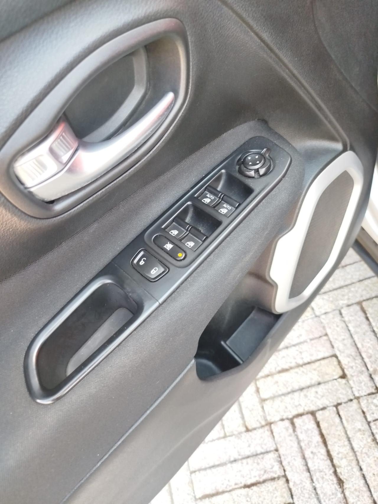 Jeep Renegade 1.6 Mjt 120 CV Longitude