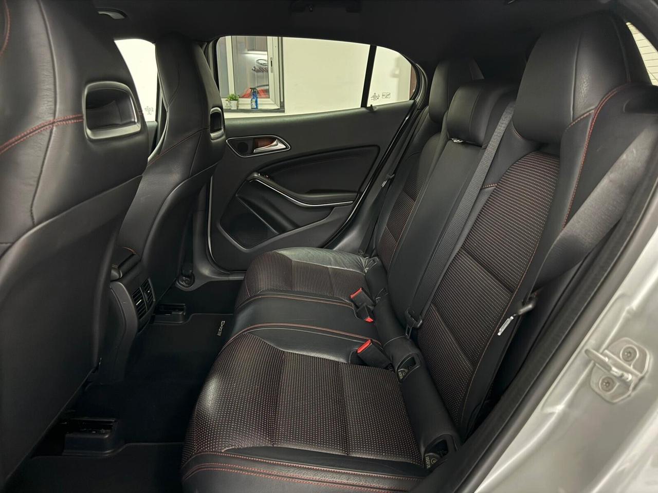 Mercedes-benz A 200 d Automatic Premium AMG