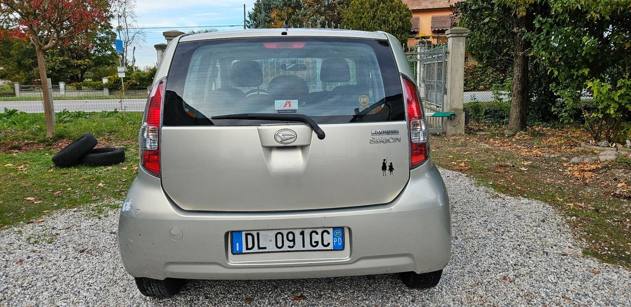 Daihatsu Sirion 1.0 Sho