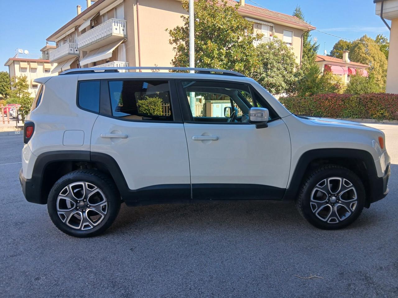 Jeep Renegade 2.0 Mjt 140CV 4WD Active Drive Low Limited tua a € 199 mese
