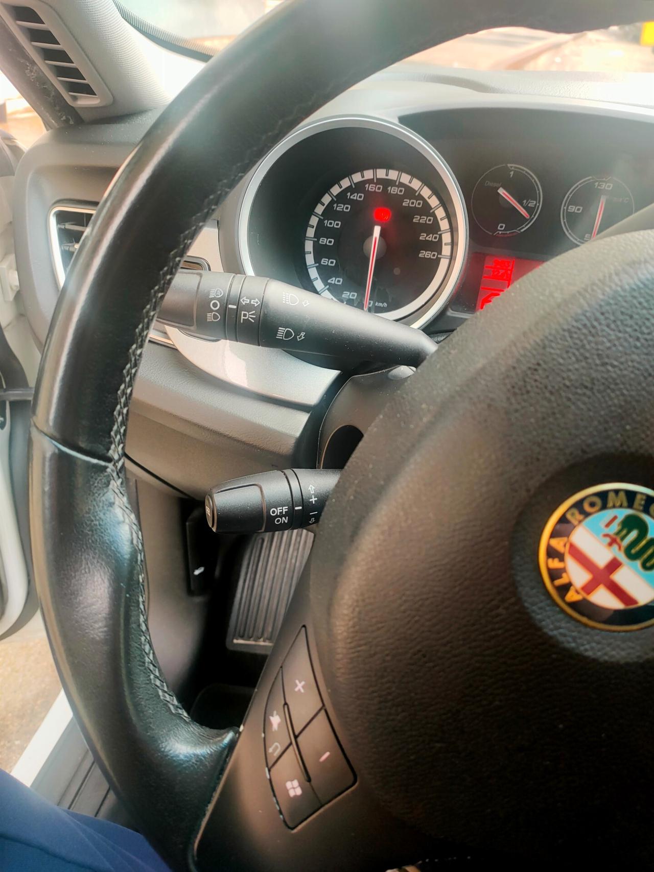 Alfa Romeo Giulietta 1.6 JTDm-2 105 CV Exclusive