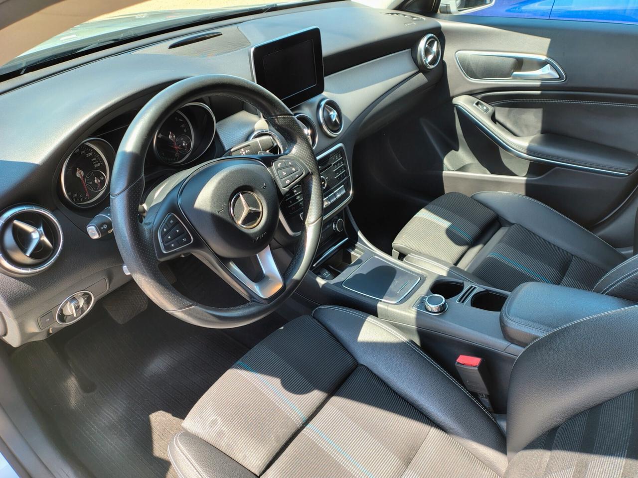 Mercedes-benz CLA 200 CLA 200 d Automatic Premium