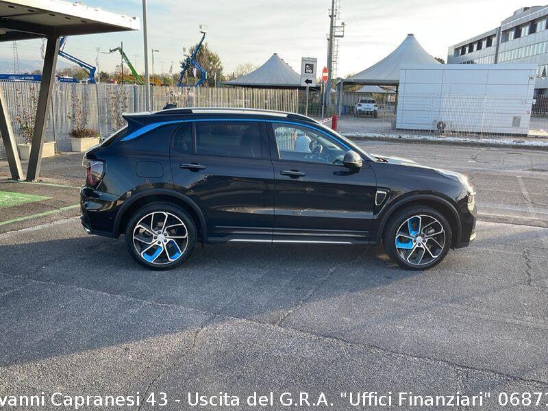 Lynk & Co 01 01 PHEV