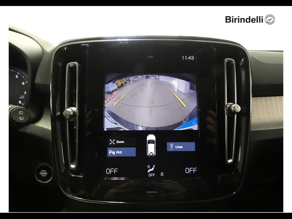 VOLVO XC40 (2017-->) - XC40 T3 Geartronic Momentum