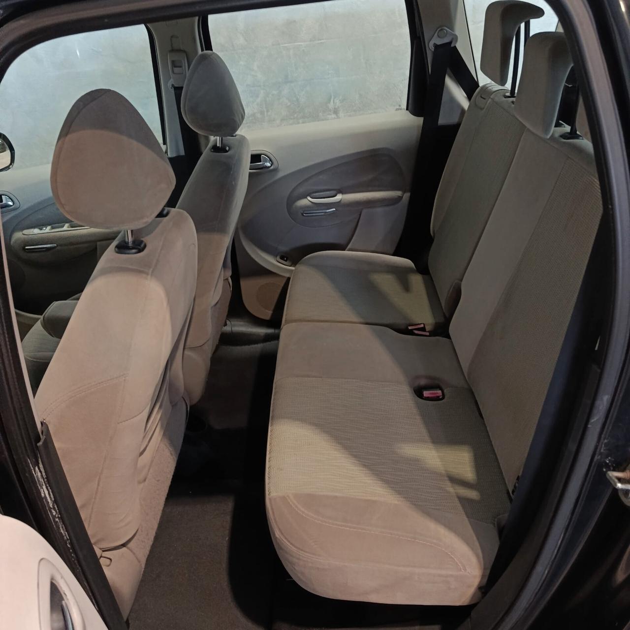 Citroen C3 PICASSO 1.4 BENZINA NEOPATENTATI EXCLUSIVE