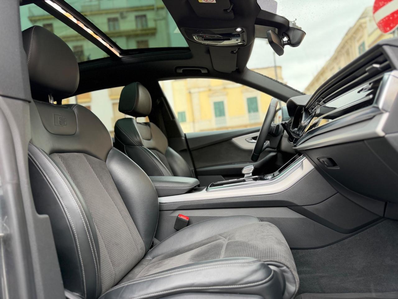 Audi Q8 50 TDI 286 CV QUATTRO S LINE EDITION TETTO MATRIX LED