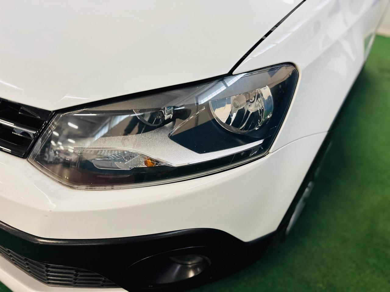 Volkswagen Polo Cross 1.4 TDI/automatico/2016