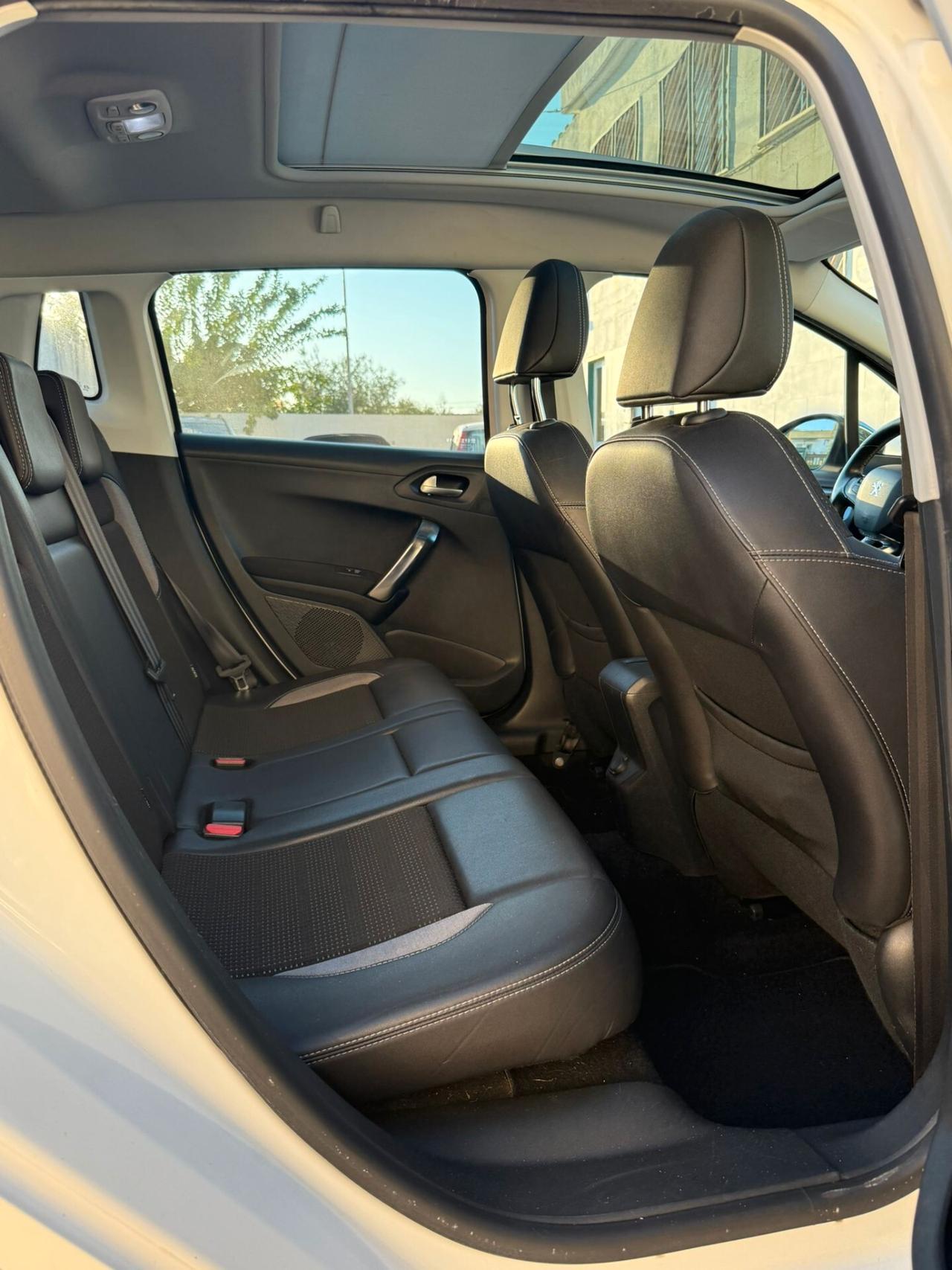 Peugeot 2008 1.6 Allure