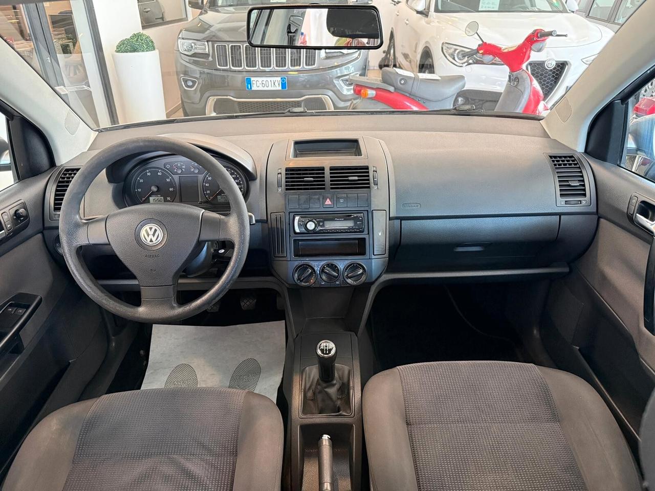 Volkswagen Polo 1.2/70CV 12V 5p. Trendline