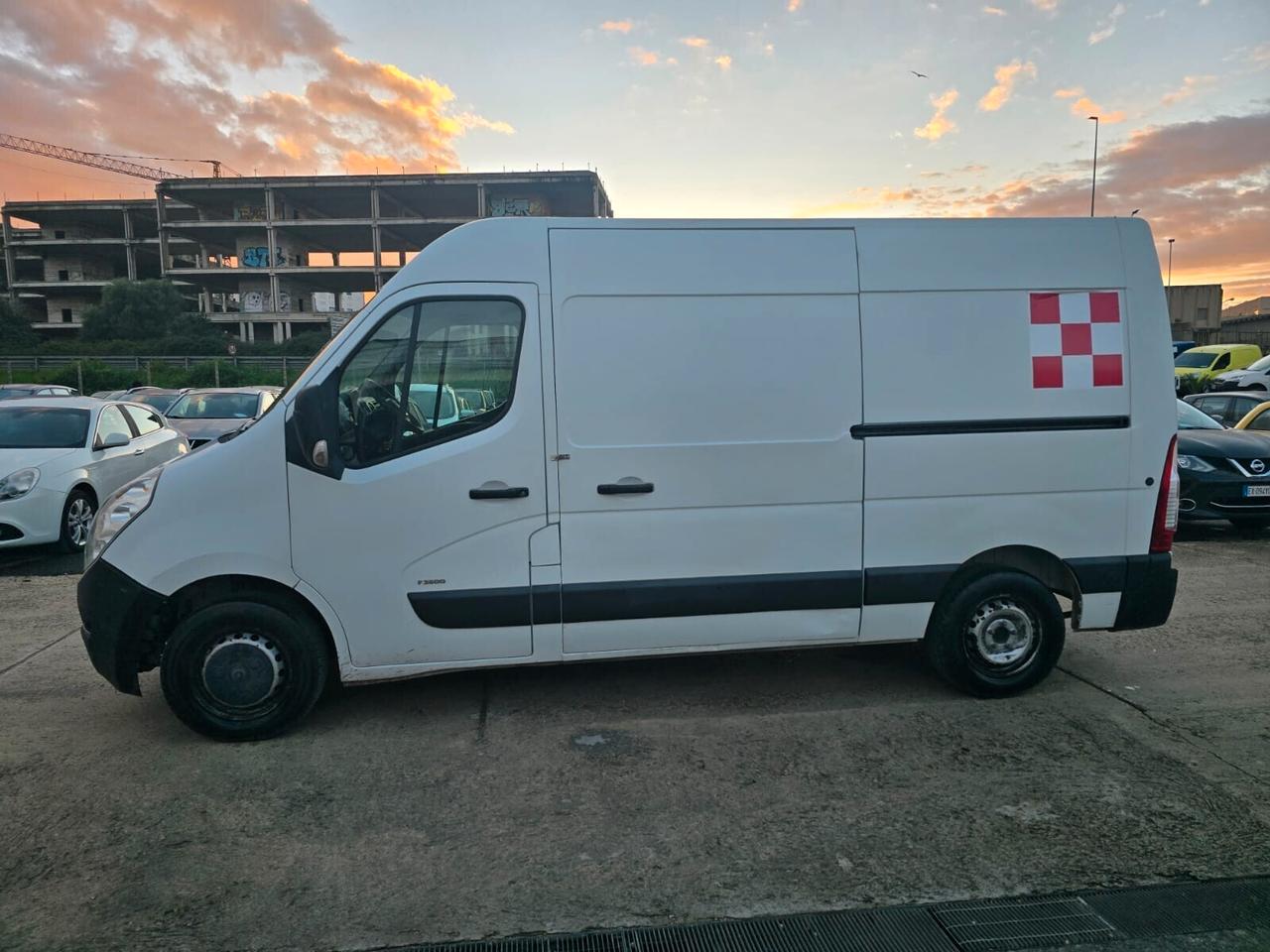 Opel Movano 35 2.3