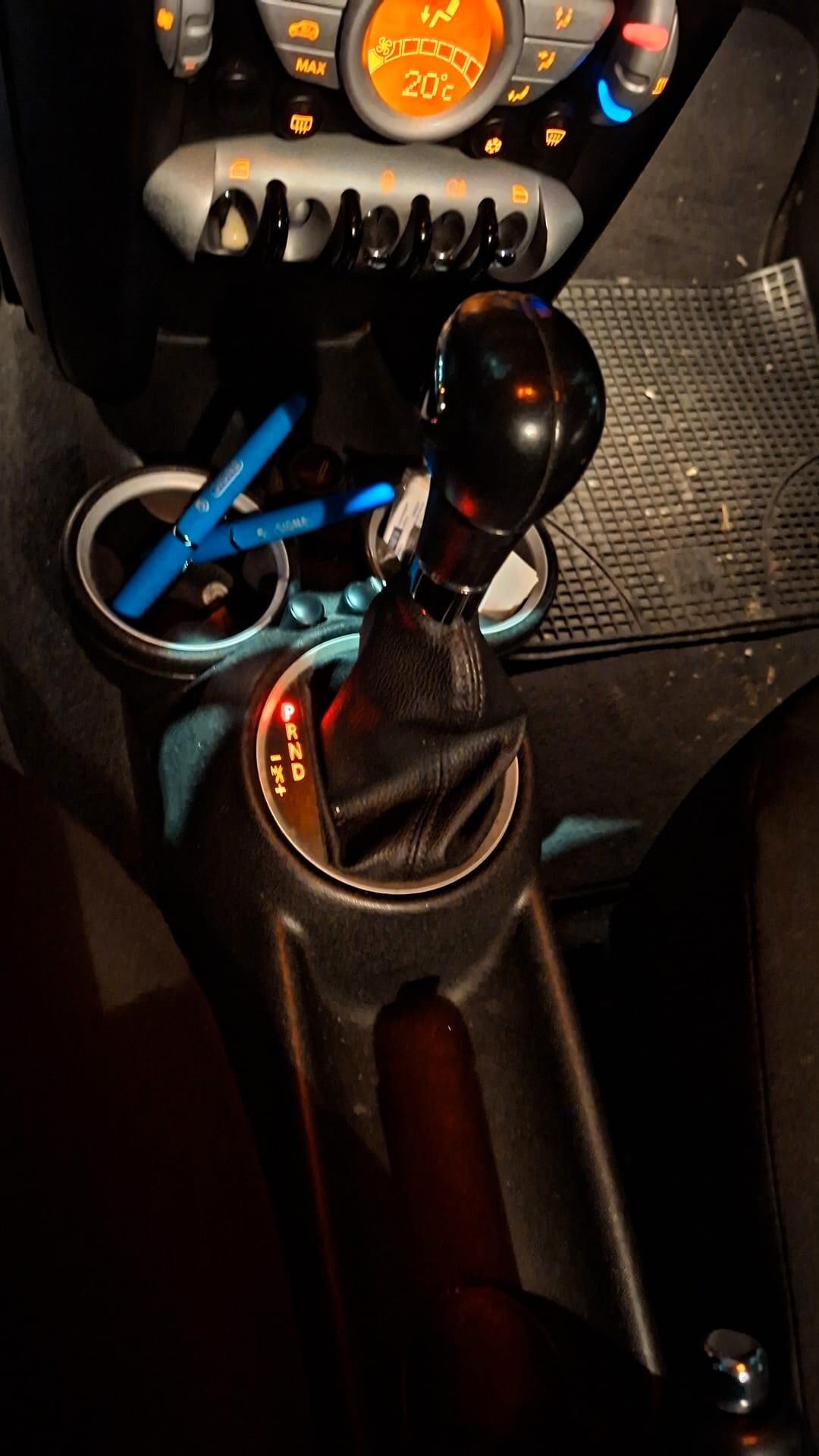 Mini 1.6 16V Cooper D automatica 2009