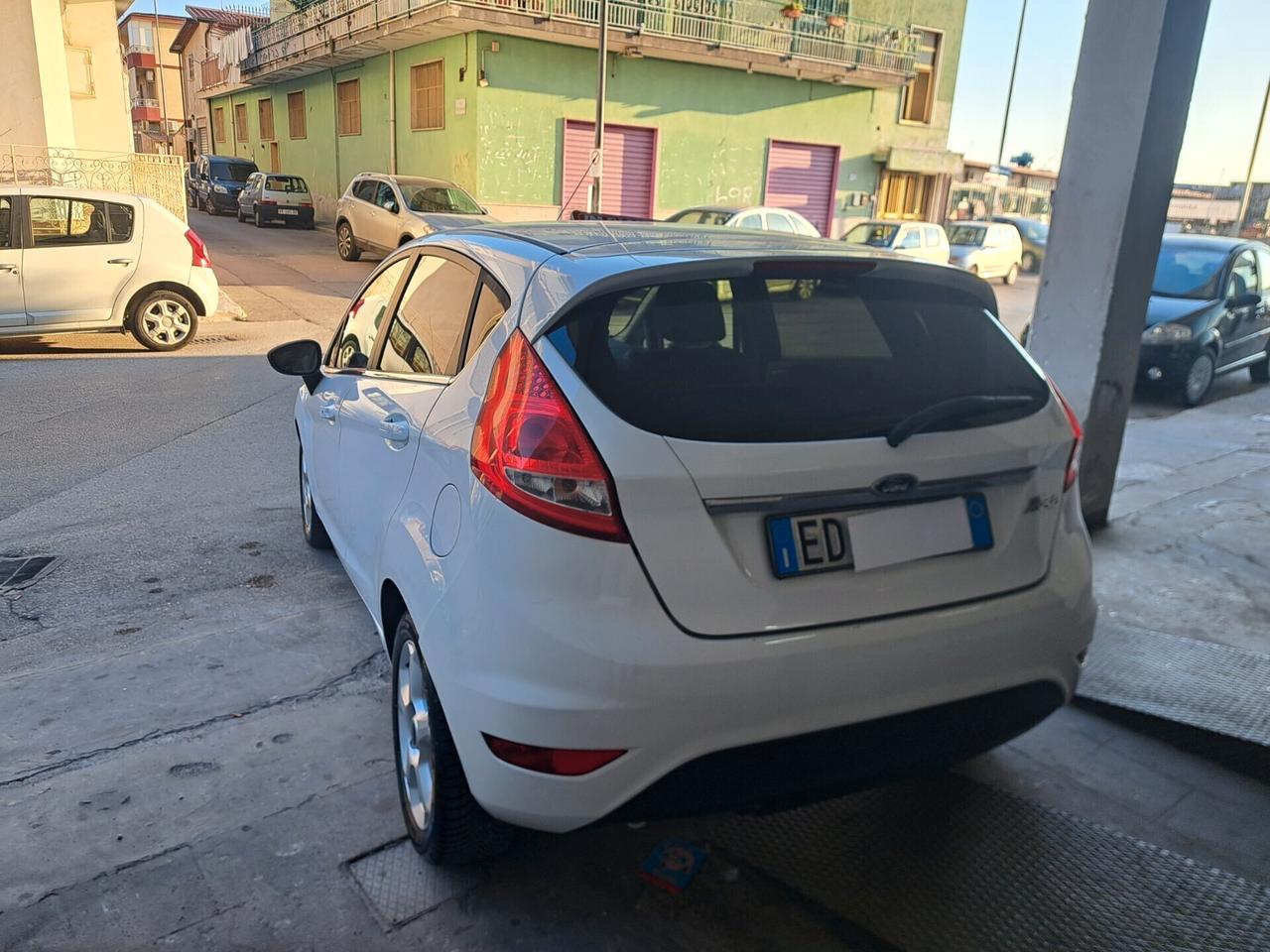 Ford Fiesta 1.4 GPL Titanium 2010 unico prop