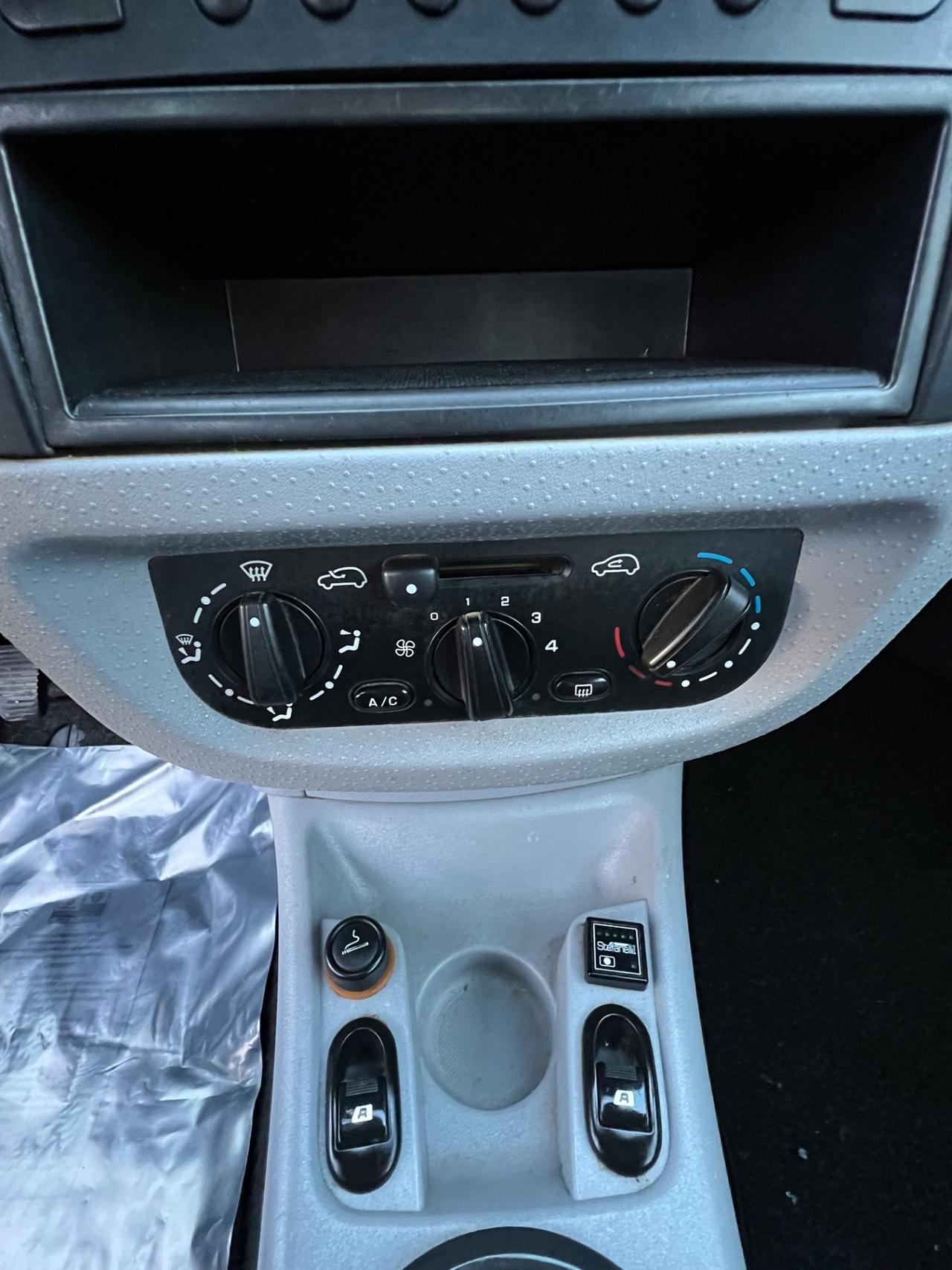 Citroen C3 Pluriel 1.4 Pack Techno D&G