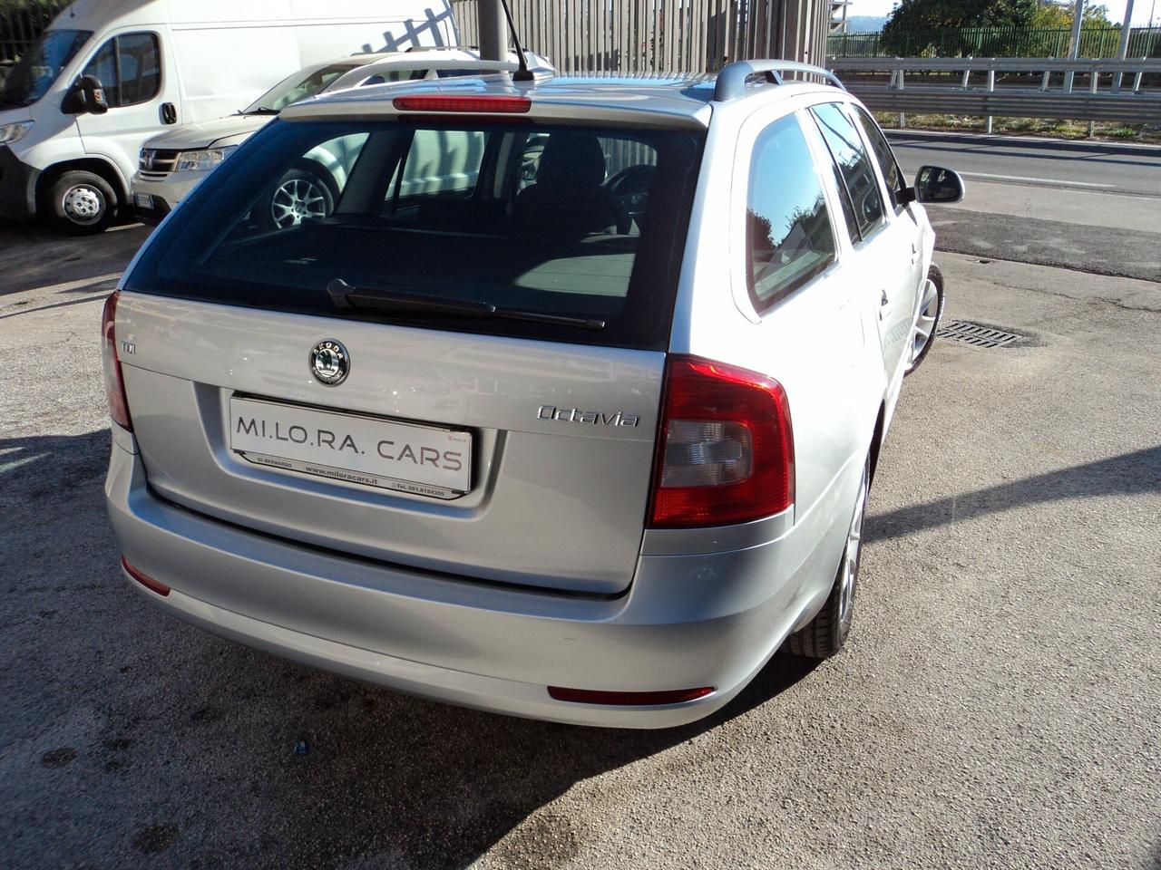 Skoda Octavia 1.6 TDI CR F.AP. Wagon Elegance