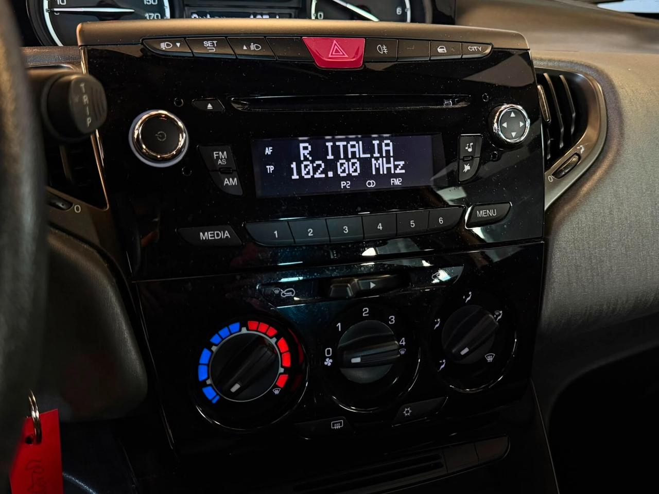 Lancia Ypsilon 1.2 69 CV 5 porte Elefantino