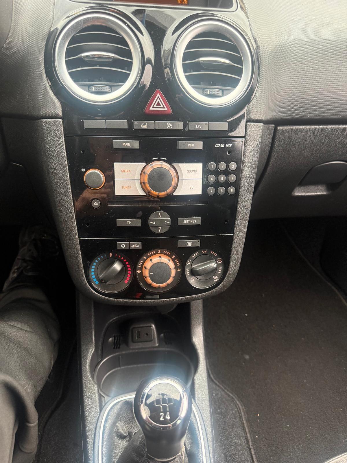 Opel Corsa 1.2 85CV 5 porte GPL-TECH Ecotec