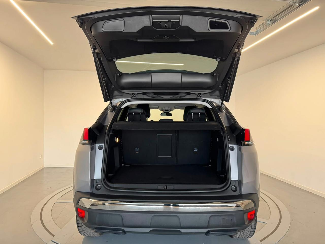 Peugeot 3008 BlueHDi 130 S&S EAT8 Allure