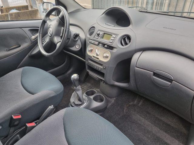 TOYOTA Yaris 1.0i 16V cat 5 porte Sol