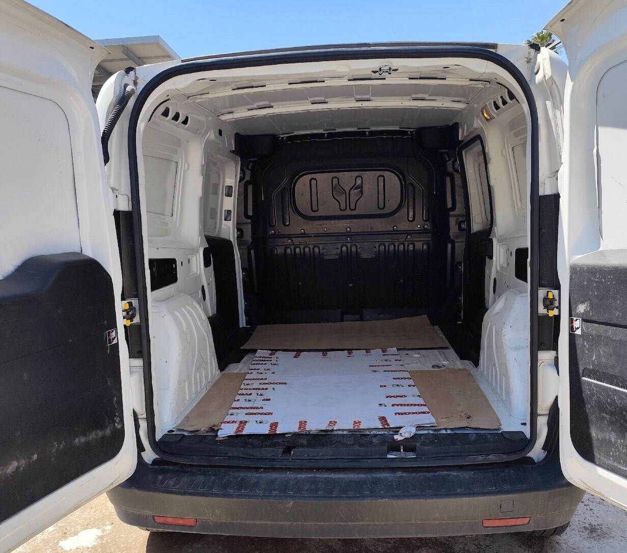 Fiat Doblo 1.6MJT 105CV PL-TN Cargo Maxi Business