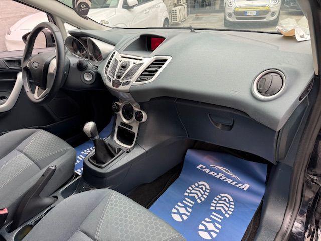 FORD Fiesta 1.4 TDCi 68CV 5 porte Titanium