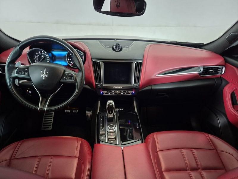 Maserati Levante Diesel 3.0 V6 250cv auto