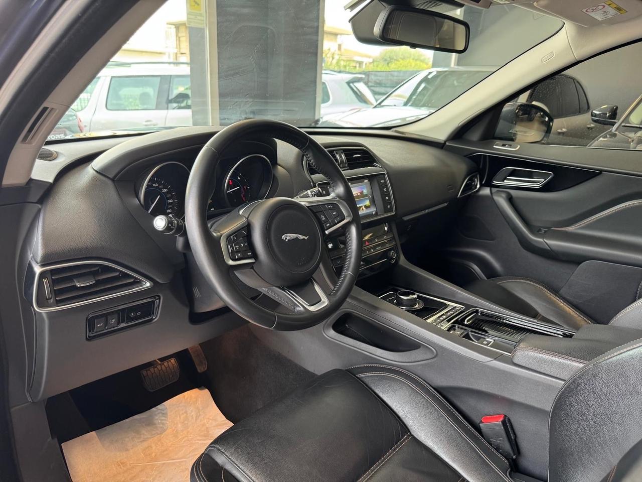 Jaguar F-Pace 2.0 D 180 CV AWD aut. Portfolio
