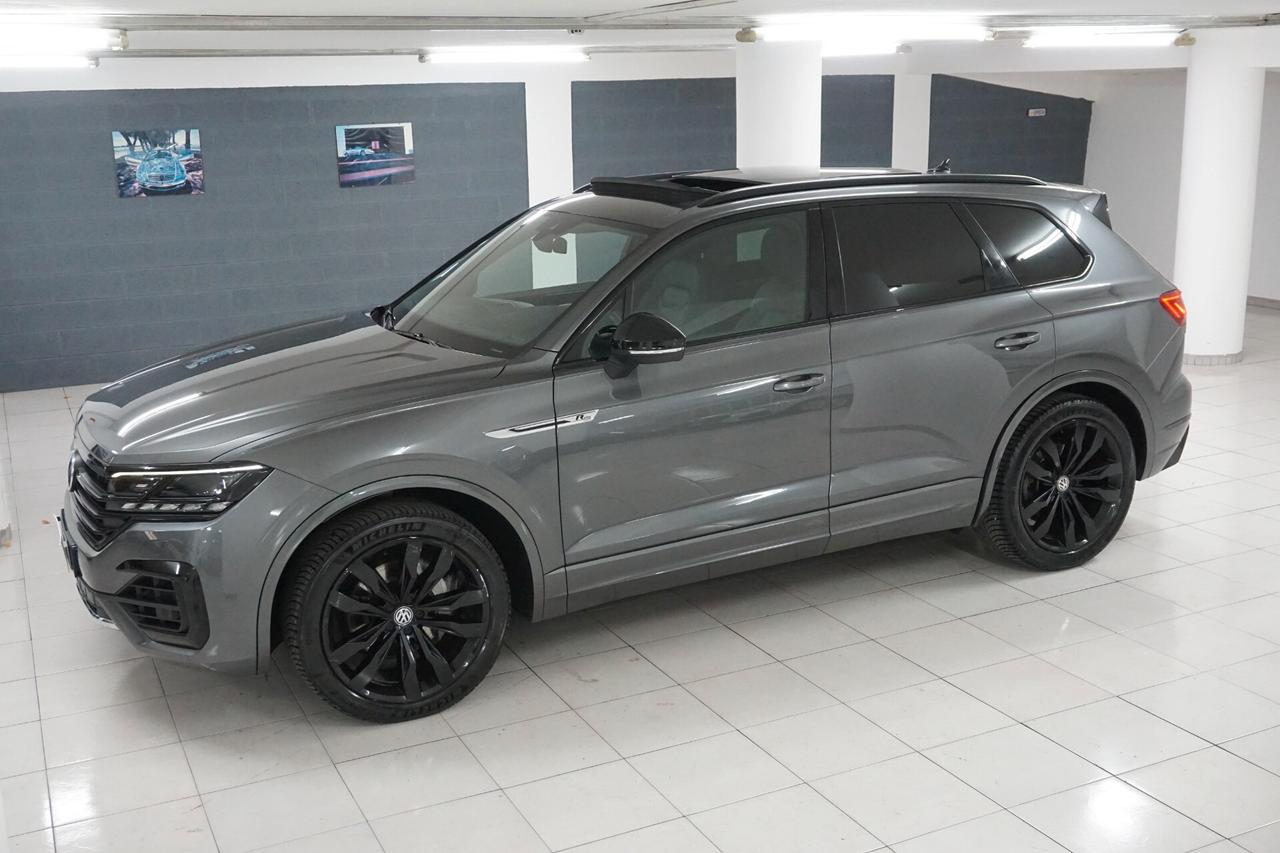 Volkswagen Touareg 3.0 V6 TDI SCR Black Style R Line