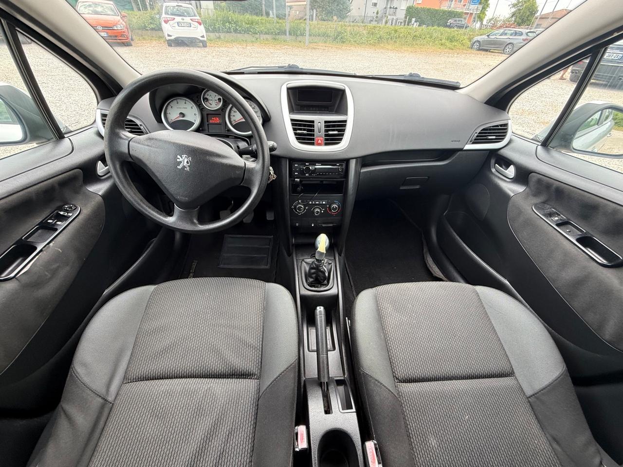 Peugeot 207 1.4 8V 75CV 5p. Energie Sport ECO GPL