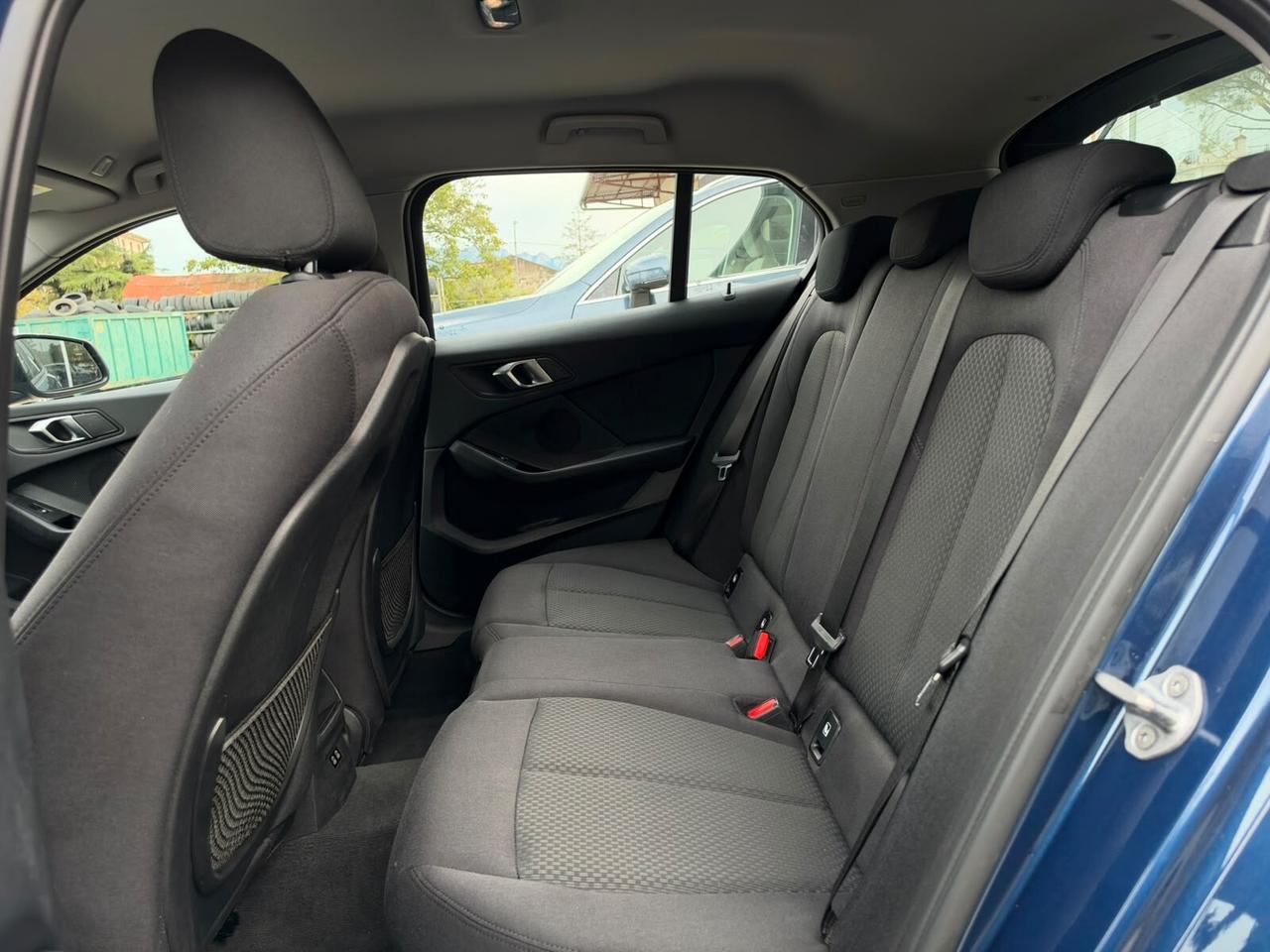 Bmw 116 116d 5p. Advantage