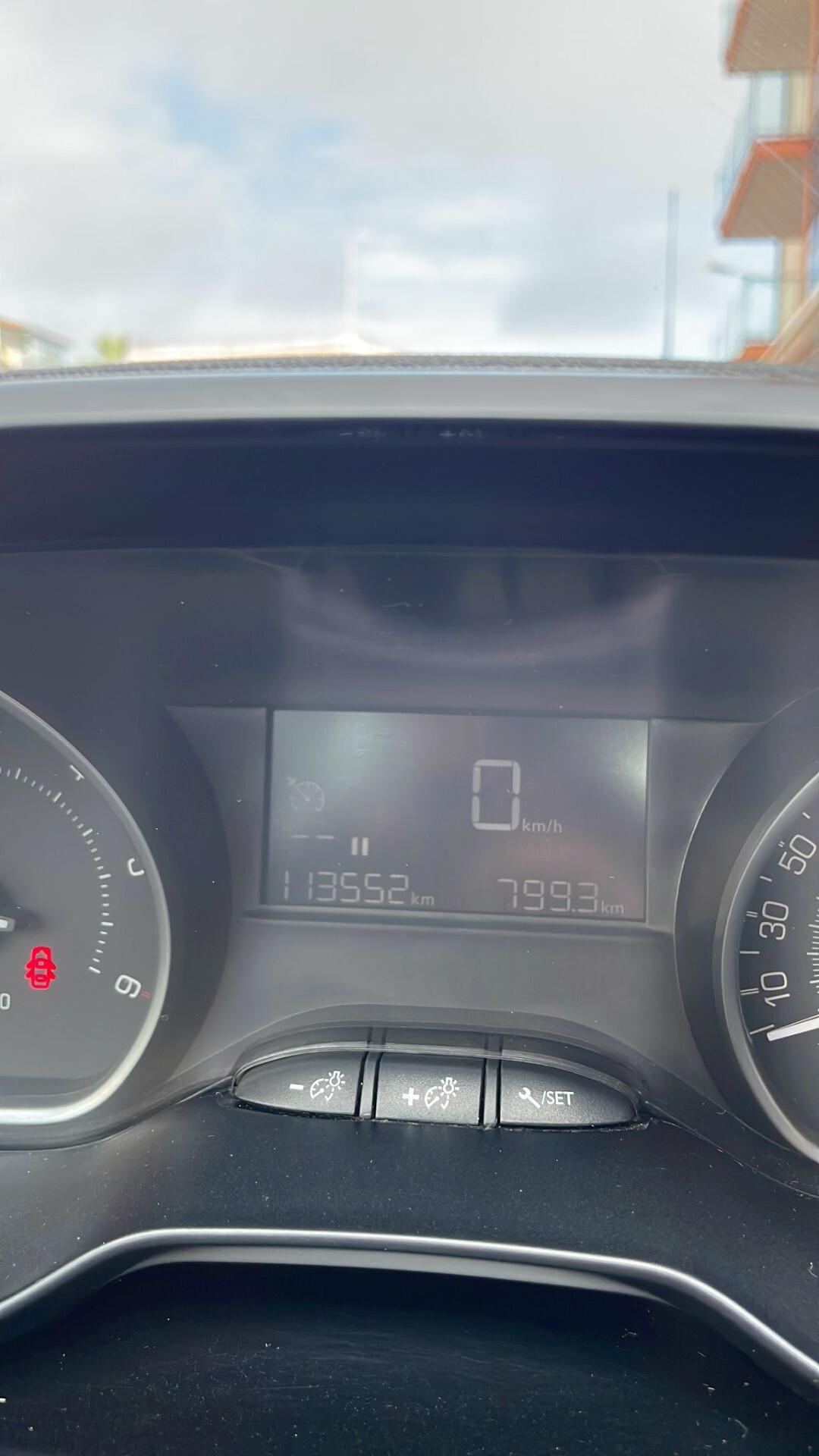 Peugeot 208 BlueHDi 75 5 porte Active