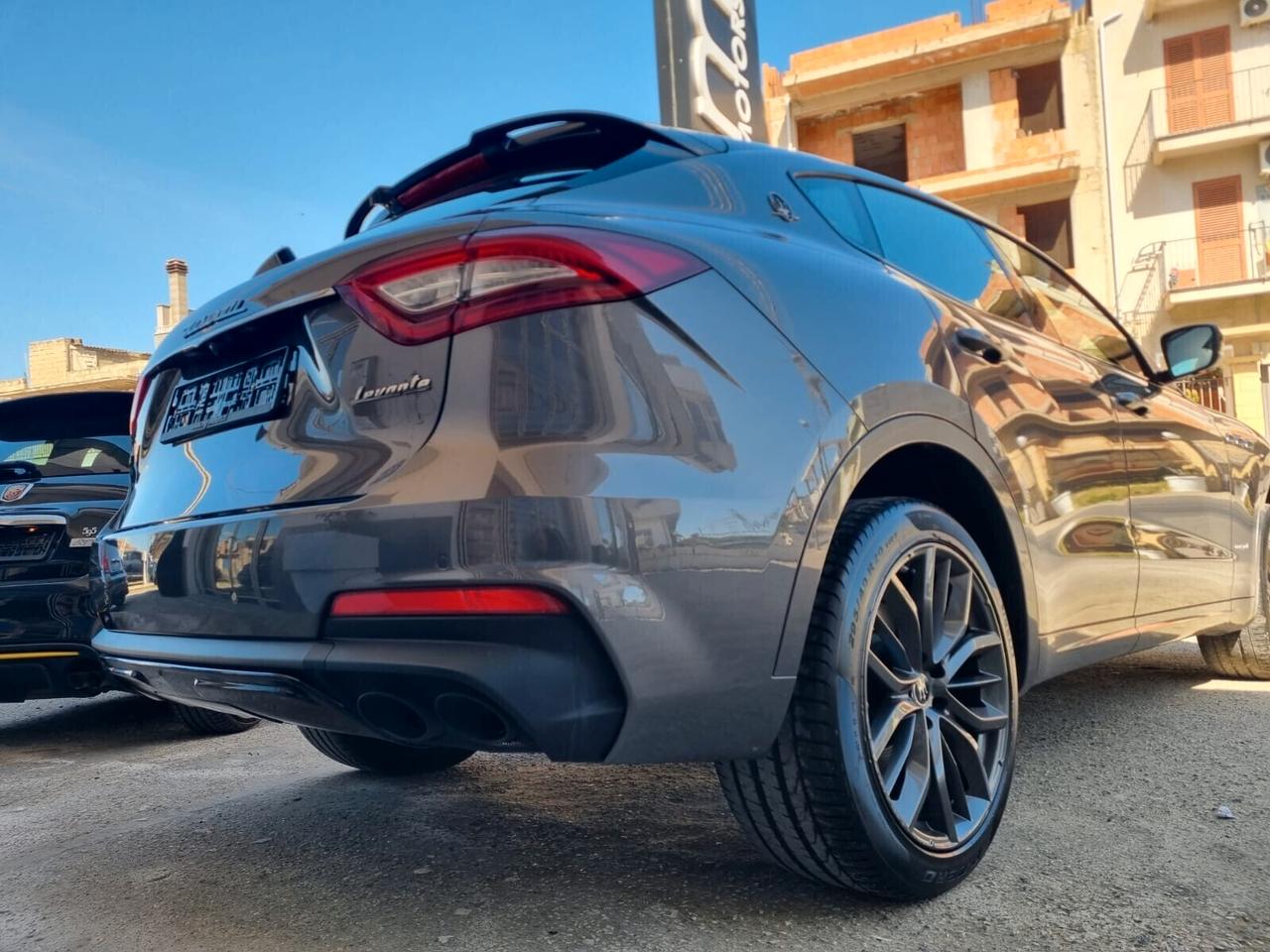 Maserati Levante FULLL SUPER PROMO ESTATE 2025