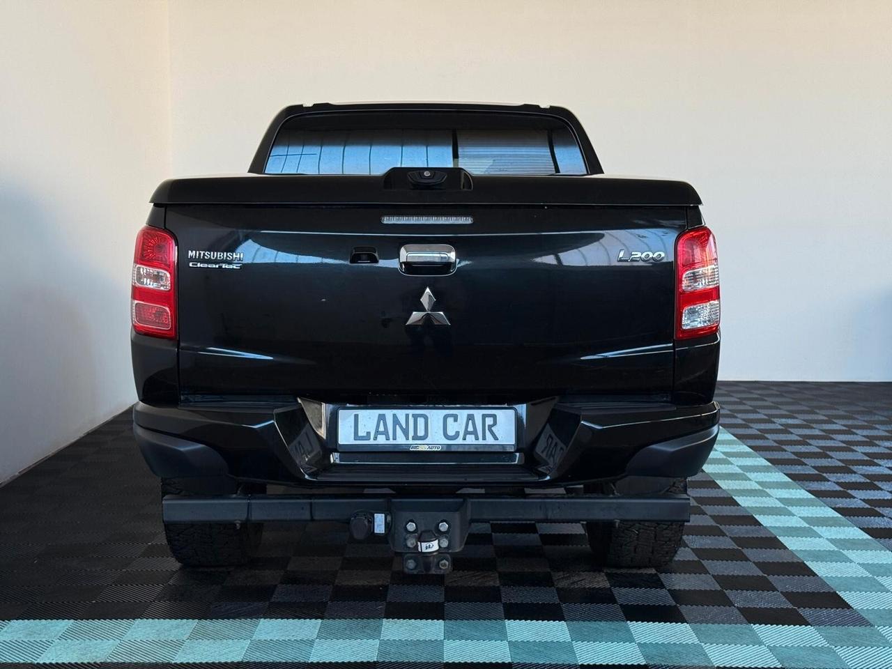 Mitsubishi L200 2.4 DI-D/181CV 4WD Double Cab Intense