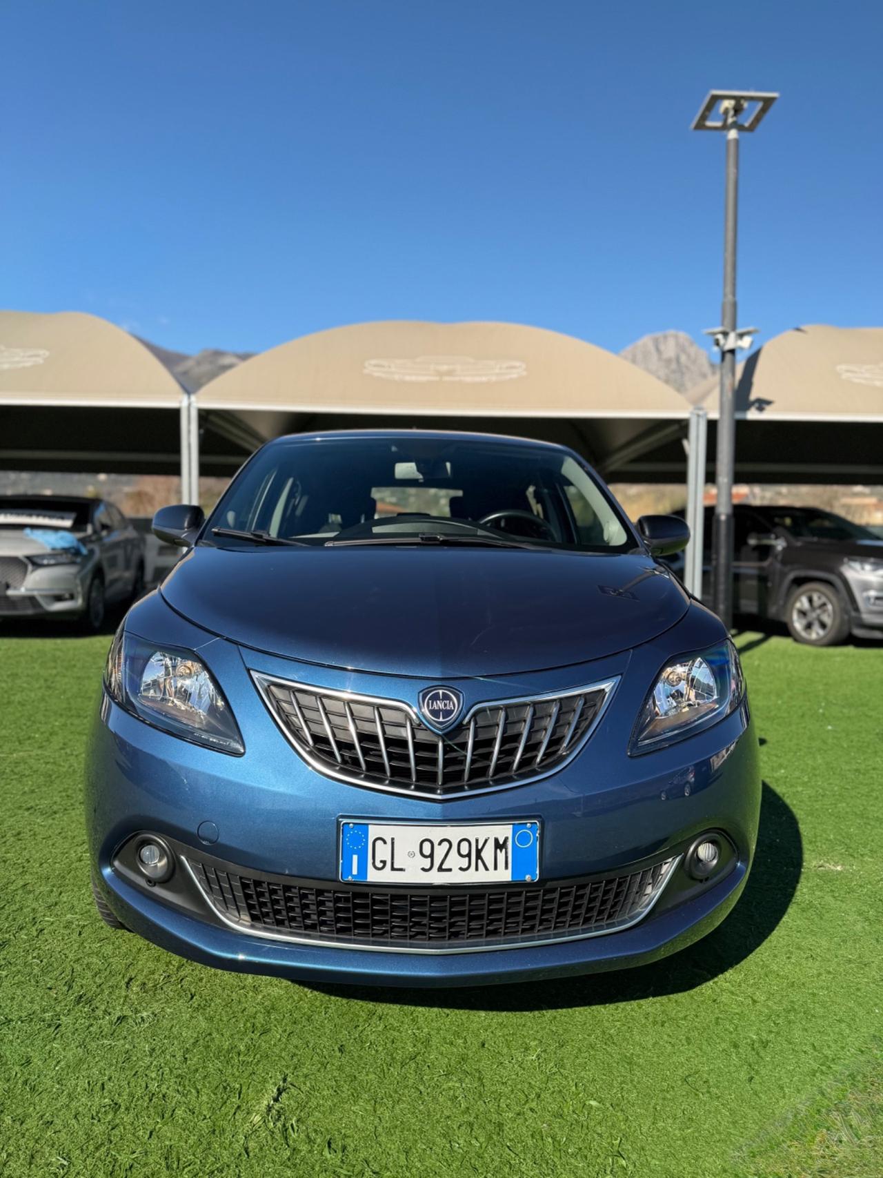 Lancia Ypsilon 1.0 Hybrid Ecochic Gold