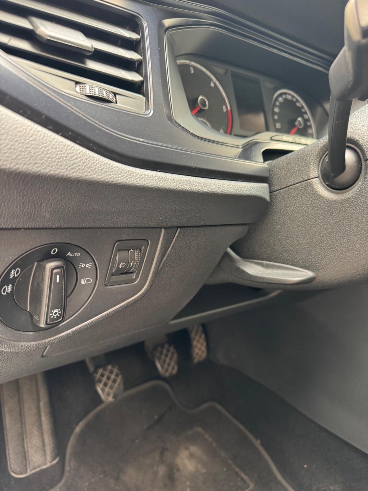 Volkswagen Polo 1.6 TDI 95 CV DSG 5p. Sport BlueMotion Technology